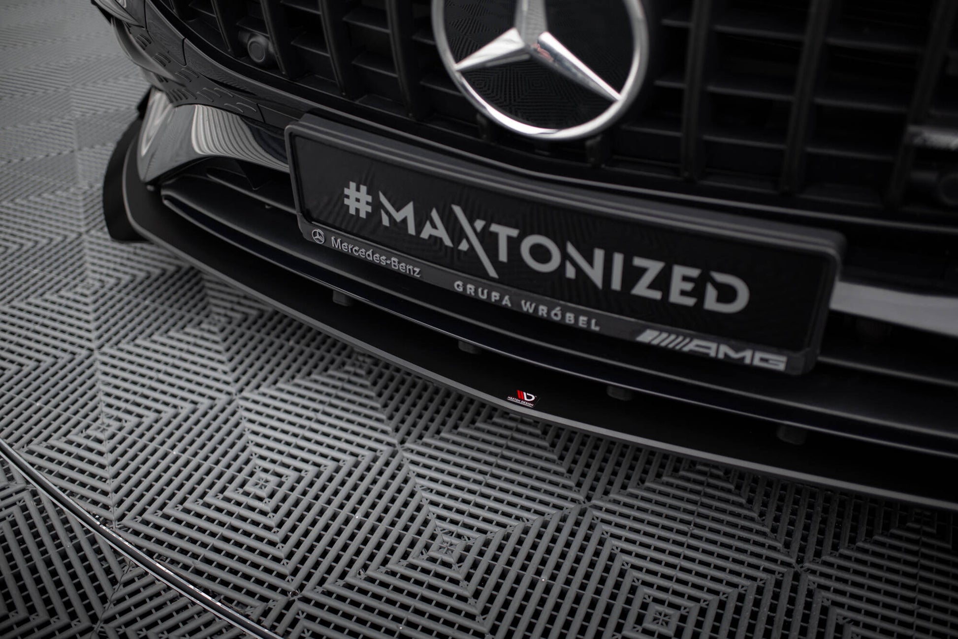Street Pro Front Ansatz für +Flaps für + Flaps Mercedes-AMG A35 W177 Facelift schwarz Hochglanz