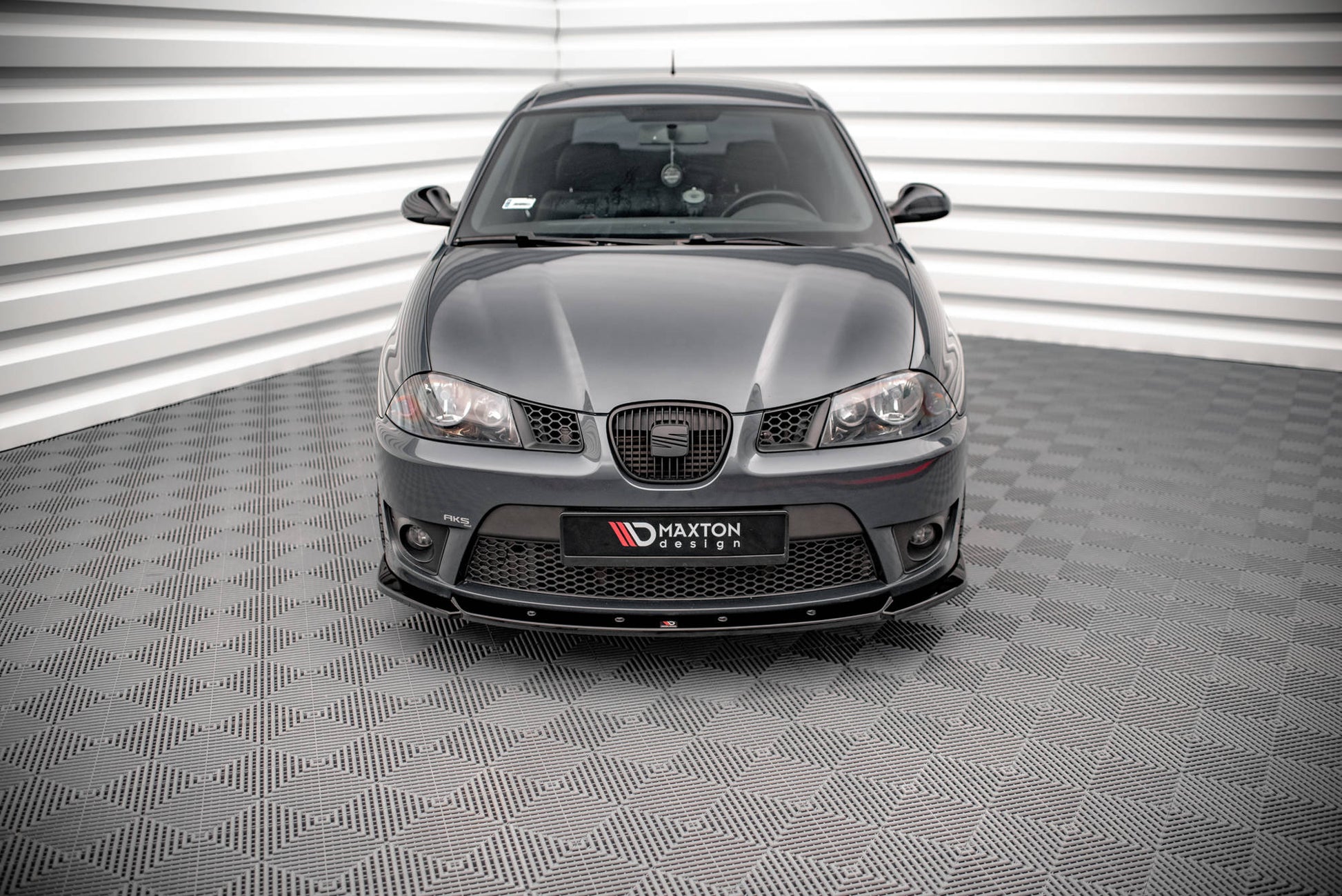 Front Ansatz V.2 für Seat Ibiza Cupra Mk3 schwarz Hochglanz
