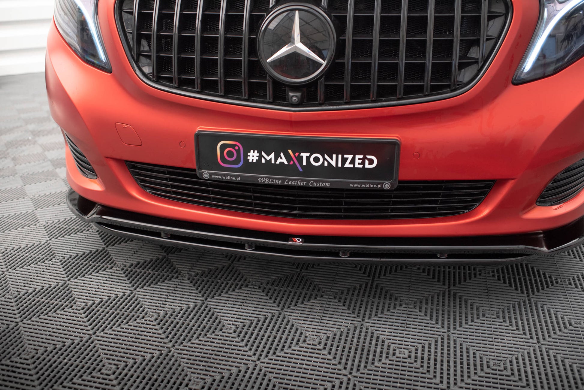 Front Ansatz V.4 für Mercedes-Benz V-Klasse W447 schwarz Hochglanz