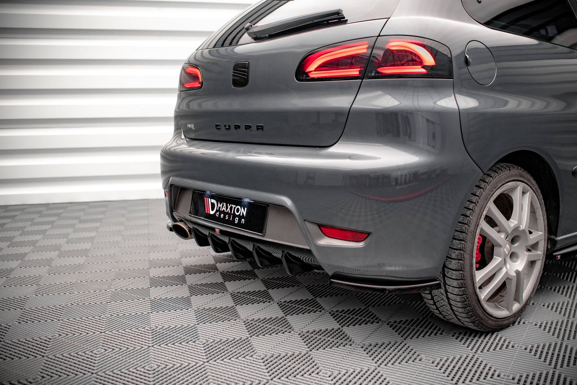 Diffusor Heck Ansatz für Seat Ibiza Cupra Mk3 schwarz Hochglanz