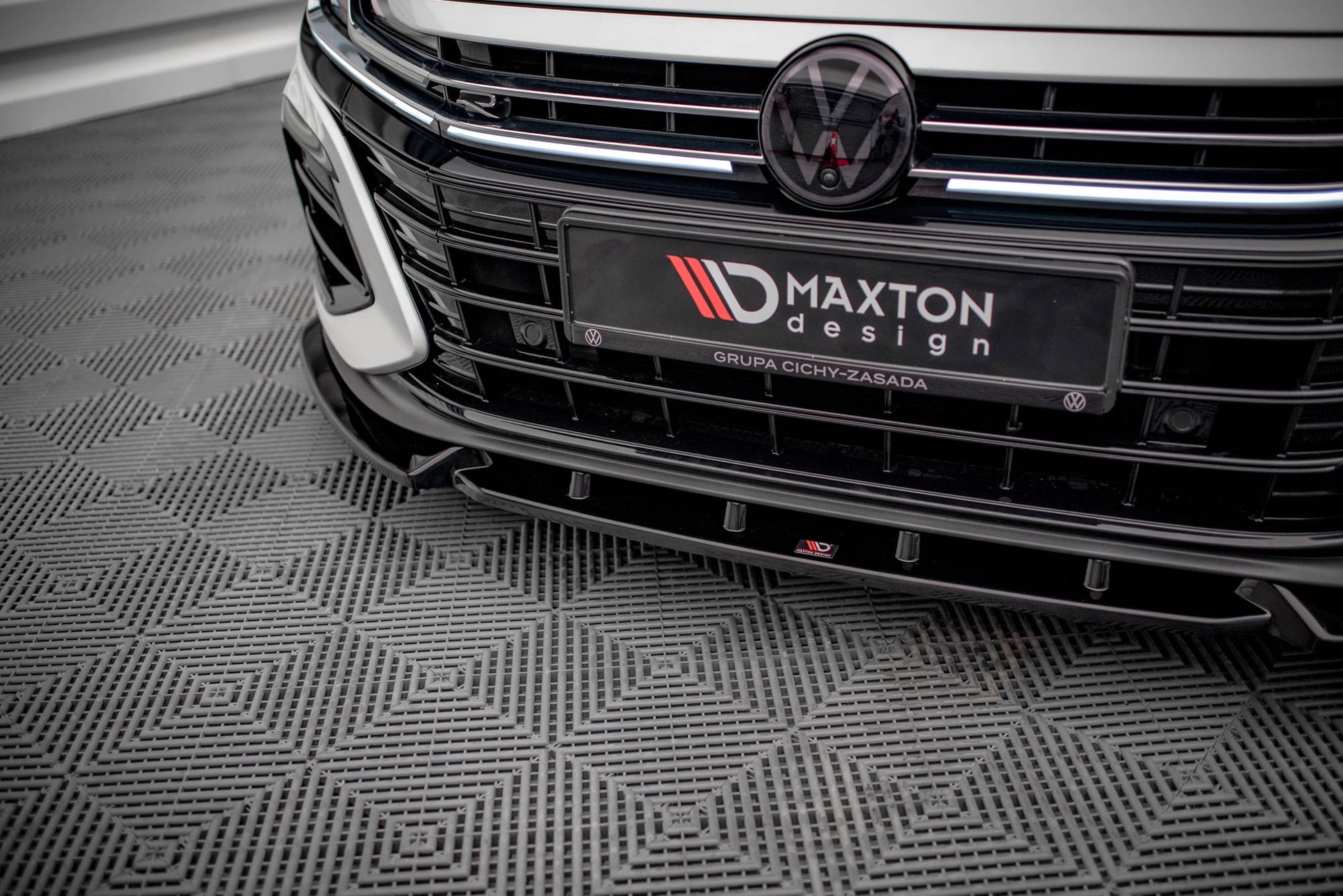 Front Ansatz V.2 für VW Arteon R schwarz Hochglanz