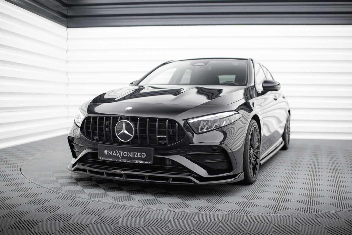 Front Ansatz für Mercedes-AMG A35 W177 Facelift schwarz Hochglanz