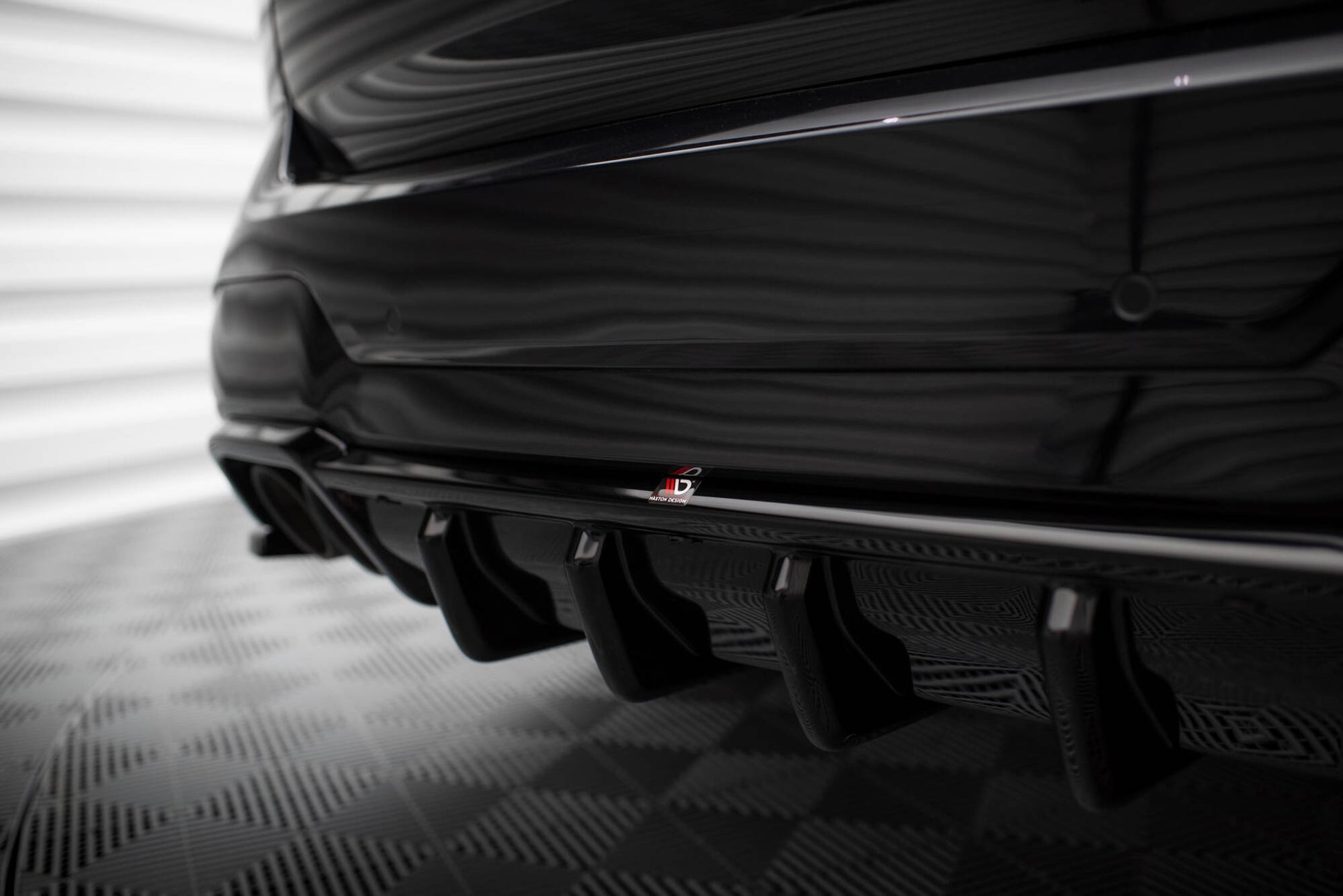 Diffusor Heck Ansatz für BMW X3 M F97 / F97 Facelift schwarz Hochglanz