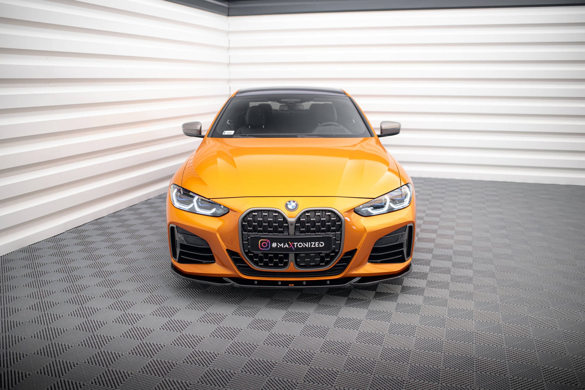 Front Ansatz V.4 für BMW 4er M-Paket / M440i G22 / G23 / G22 Facelift / G23 Facelift schwarz Hochglanz