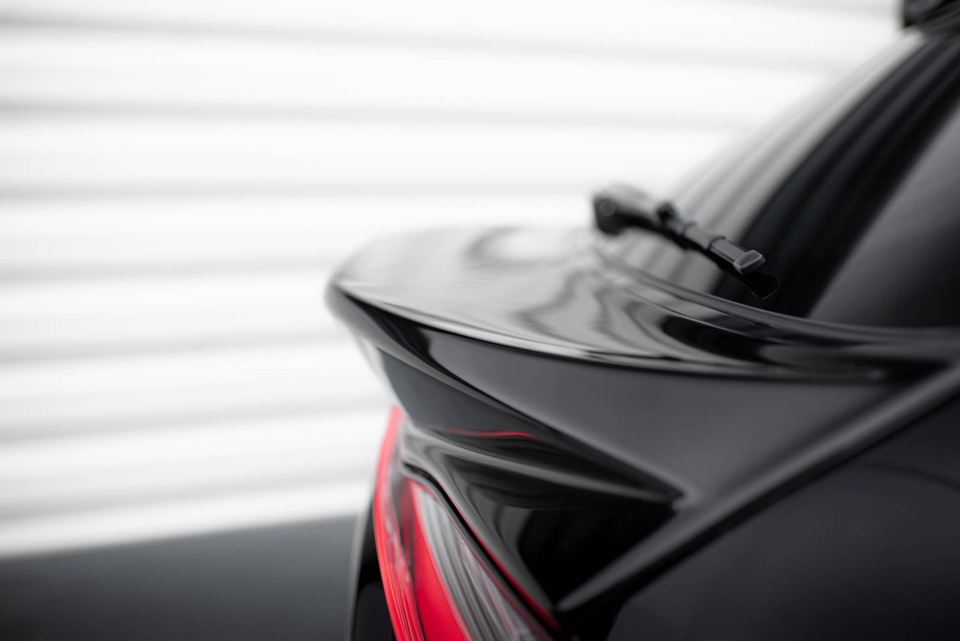 Niedriger Spoiler CAP 3D für Porsche Macan GTS / Standard / T Mk1 Facelift 2 schwarz Hochglanz