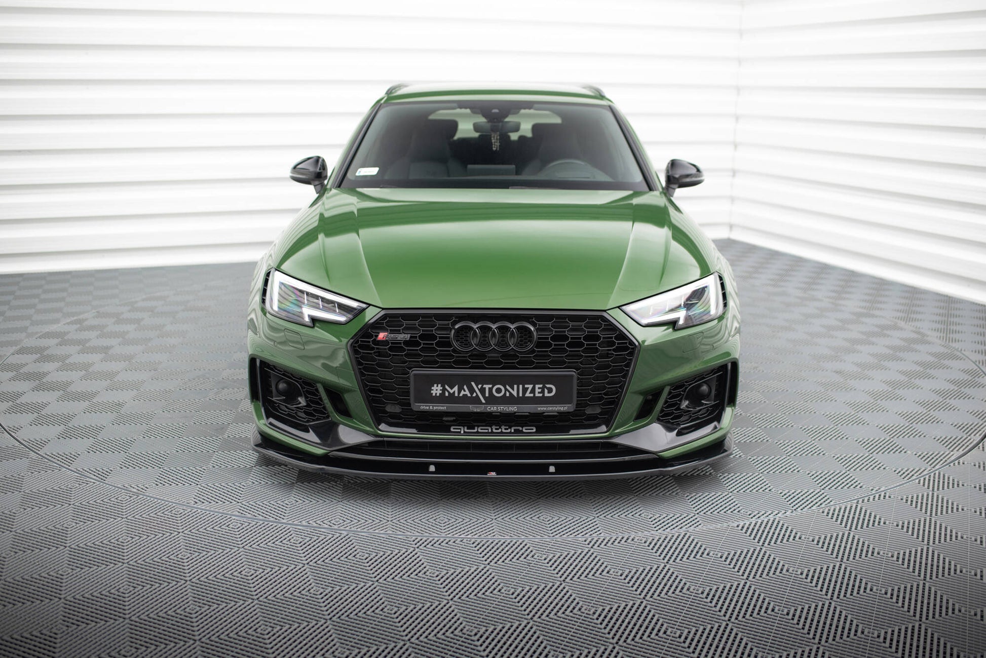 Front Ansatz V.1 für Audi RS4 B9 schwarz Hochglanz