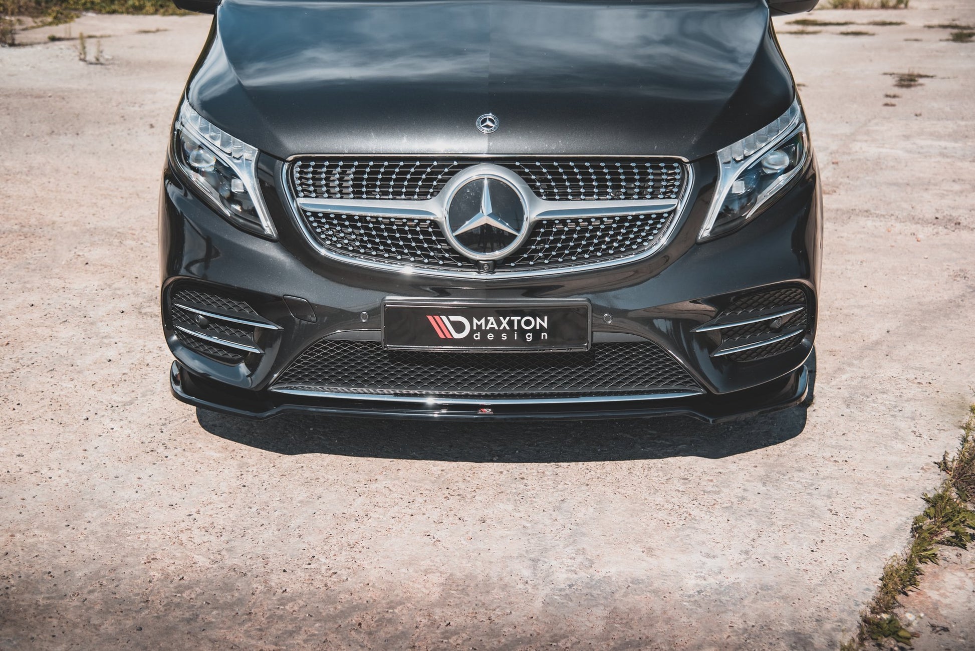 Front Ansatz V.4 für Mercedes-Benz V-Klasse AMG-Line W447  schwarz Hochglanz