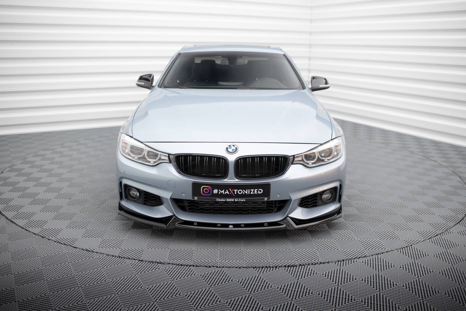 Front Ansatz V.4 für BMW 4er Coupe / Gran Coupe / Cabrio M-Paket F32 / F36 / F33 schwarz Hochglanz