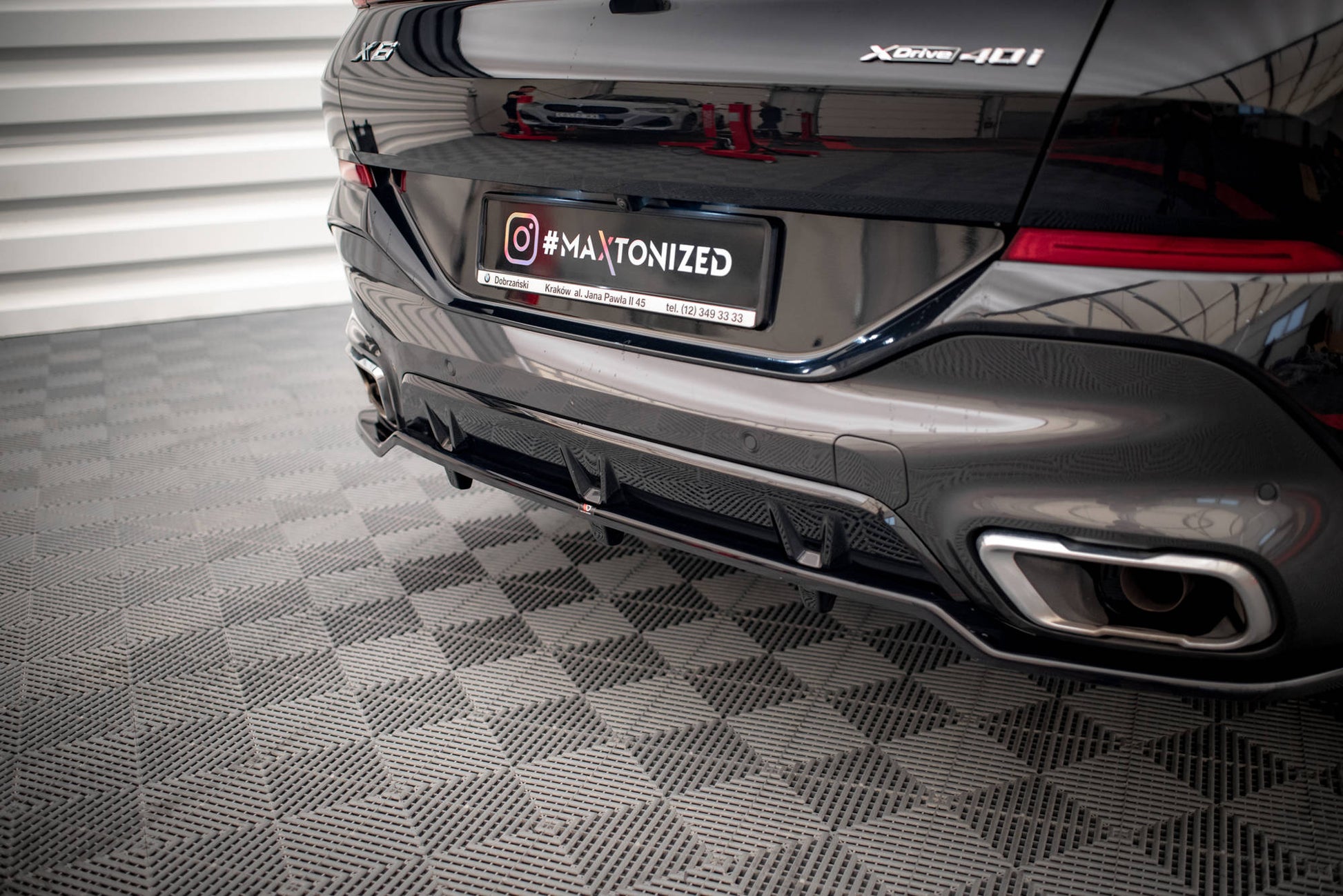 Mittlerer Cup Diffusor DTM Look Heck Ansatz V.2 für BMW X6 M-Paket G06 schwarz Hochglanz