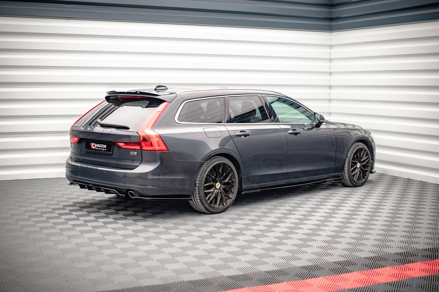 Mittlerer Cup Diffusor DTM Look Heck Ansatz für V.1 Volvo V90 Mk2 schwarz Hochglanz