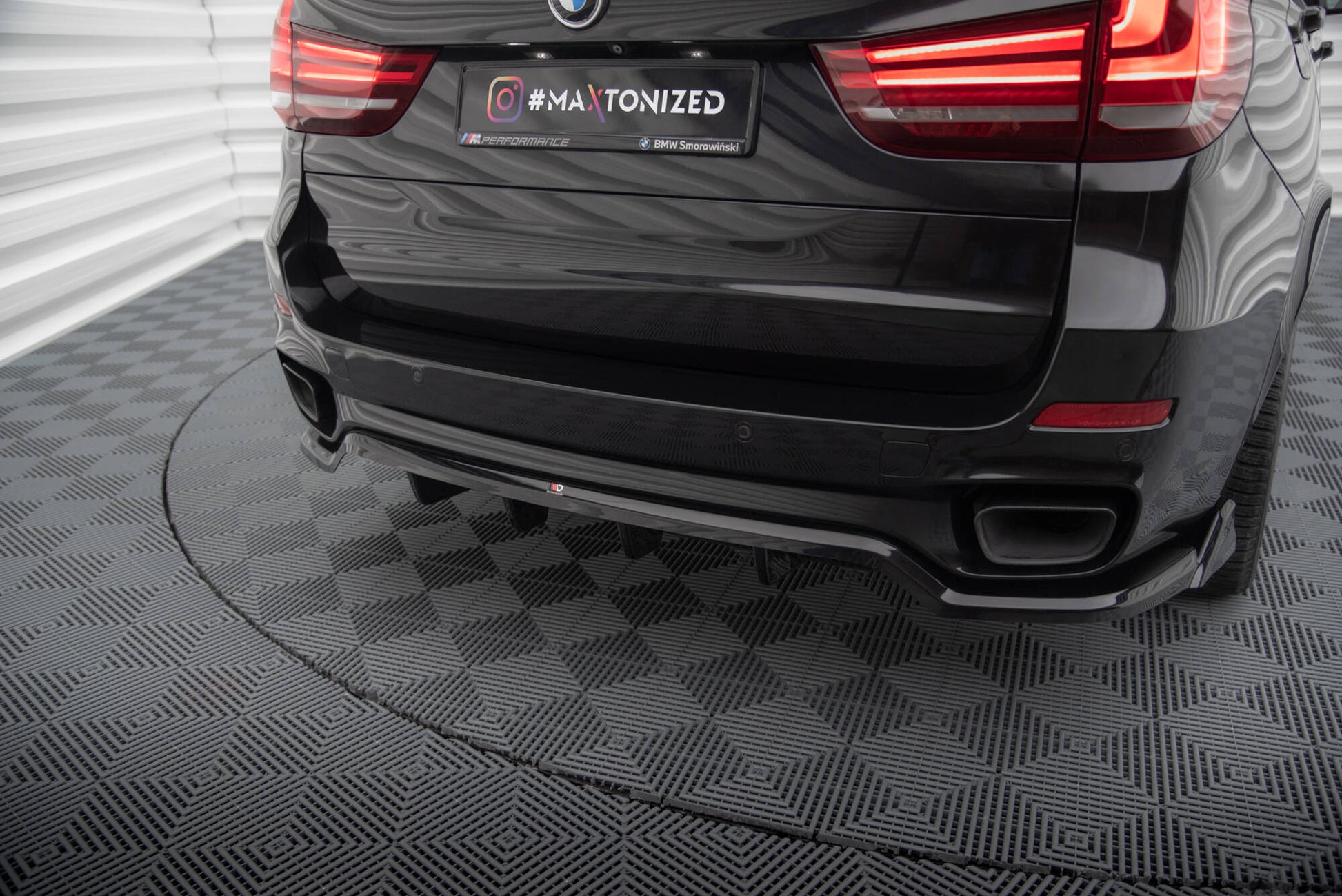 Mittlerer Cup Diffusor DTM Look Heck Ansatz für BMW X5 M-Paket F15 schwarz Hochglanz