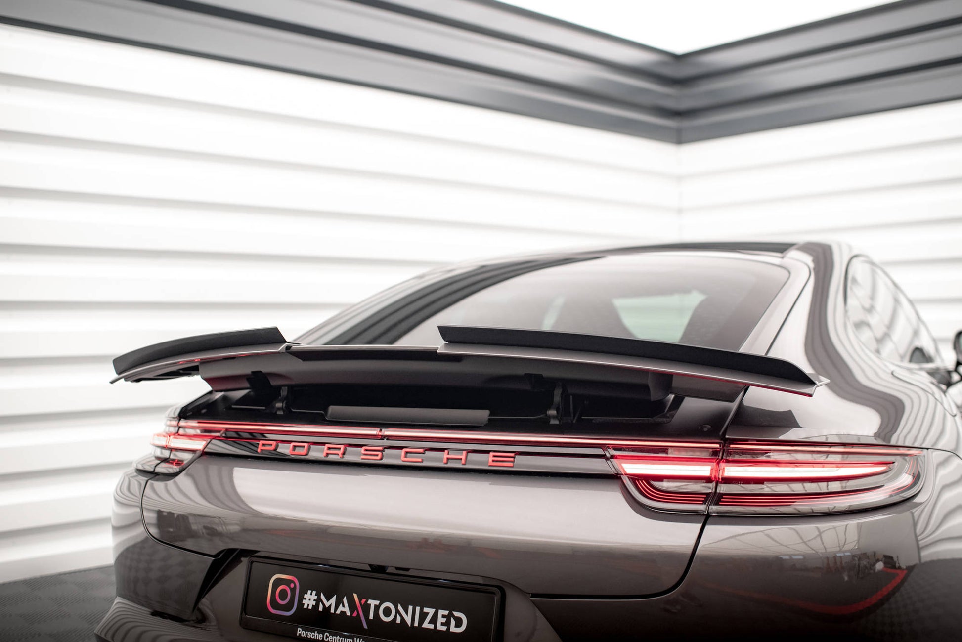 Spoiler CAP für Porsche Panamera GTS / Panamera E-Hybrid / Panamera Turbo S E-Hybrid 971 schwarz Hochglanz