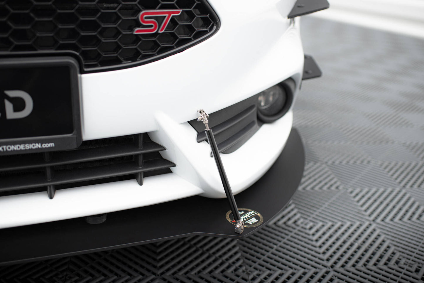 Front Sport Diffusor V.1 Ford Fiesta ST Mk7 FL