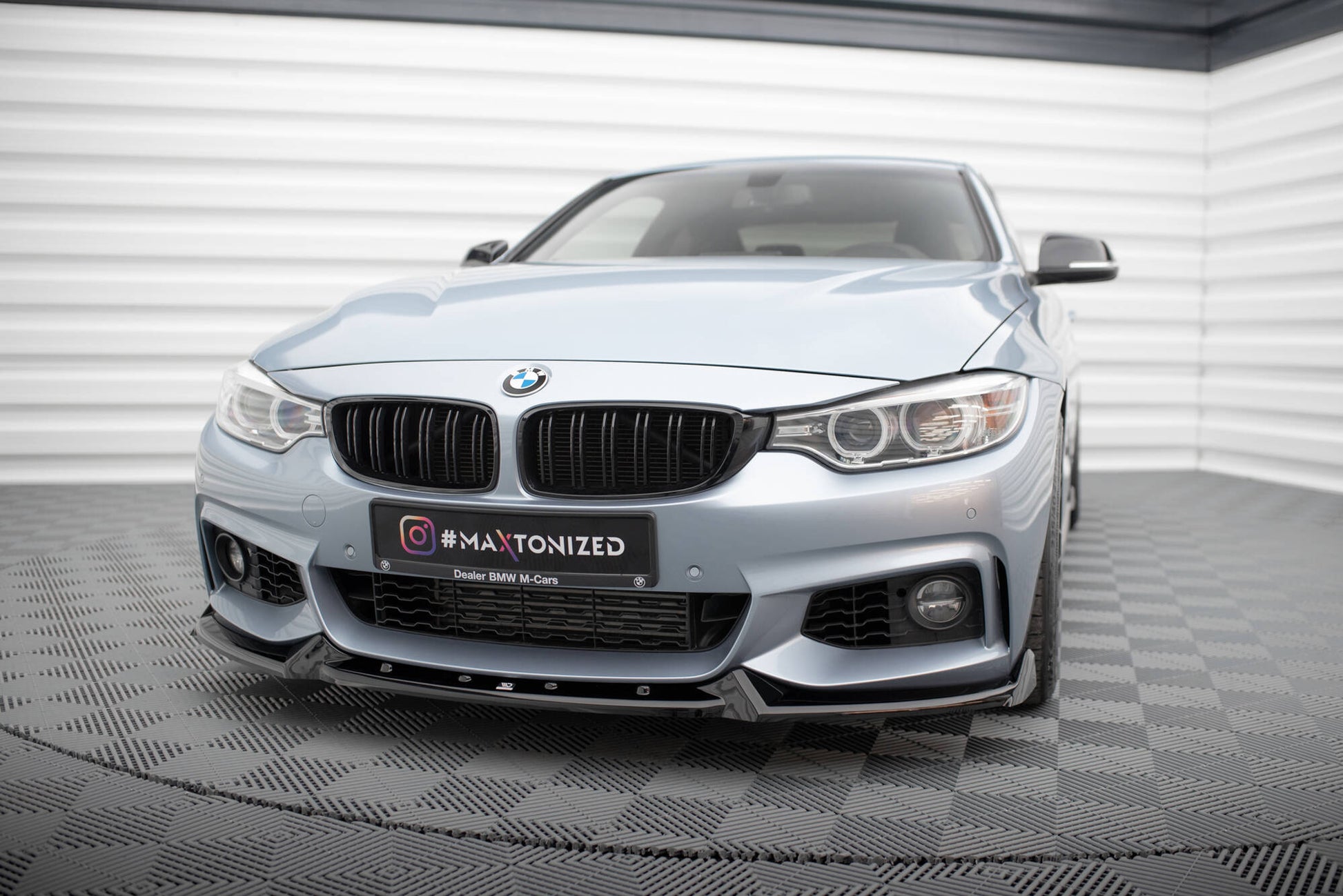 Front Ansatz V.4 für BMW 4er Coupe / Gran Coupe / Cabrio M-Paket F32 / F36 / F33 schwarz Hochglanz
