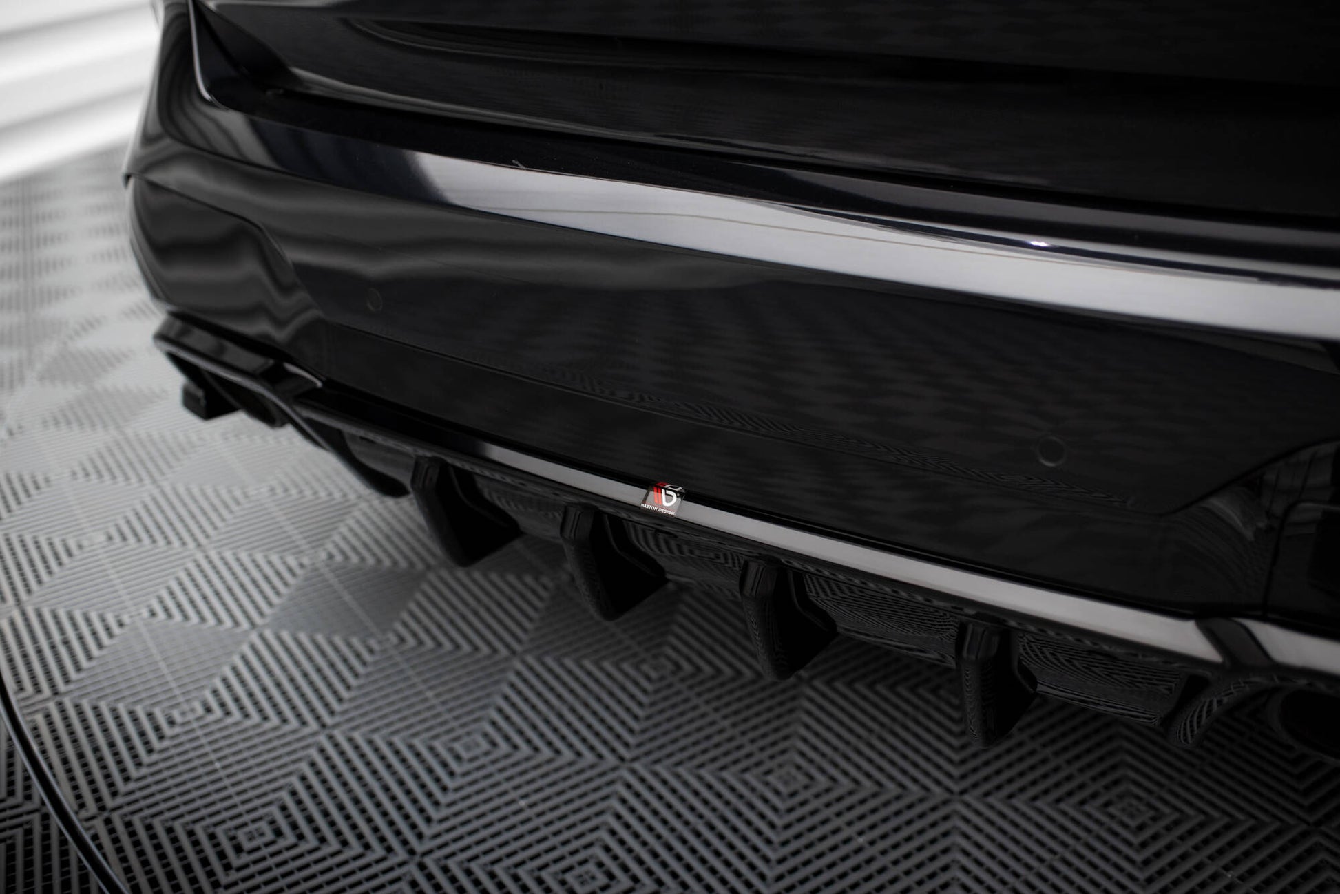 Diffusor Heck Ansatz für BMW X3 M F97 / F97 Facelift schwarz Hochglanz