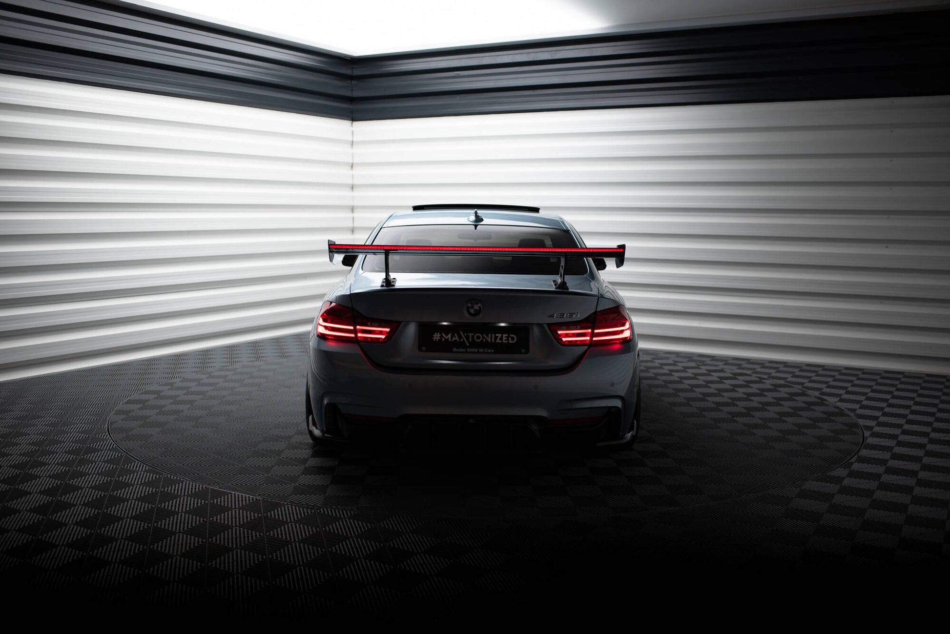 Carbon Spoiler With Internal Brackets Uprights + LED BMW 4er F32 / 4 F32 M-Paket Coupe
