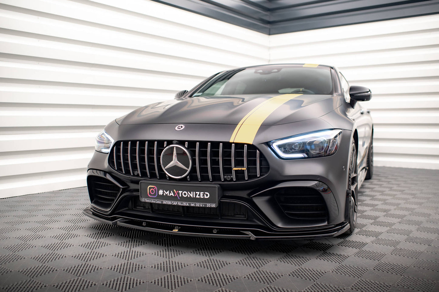 Front Ansatz V.3 für Mercedes-AMG GT 63S 4-Door Coupe Aero schwarz Hochglanz