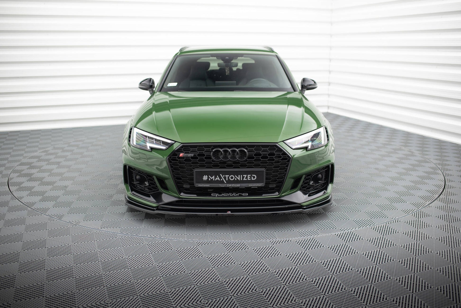 Front Ansatz V.2 für AUDI RS4 B9 schwarz Hochglanz