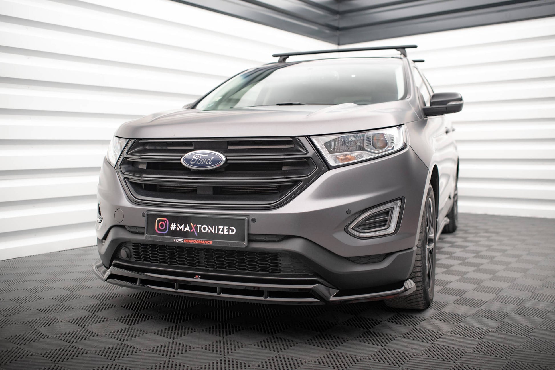 Front Ansatz für Ford Edge Mk2 schwarz Hochglanz