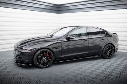 Seitenschweller Ansatz für Jaguar XE X760 Facelift schwarz Hochglanz