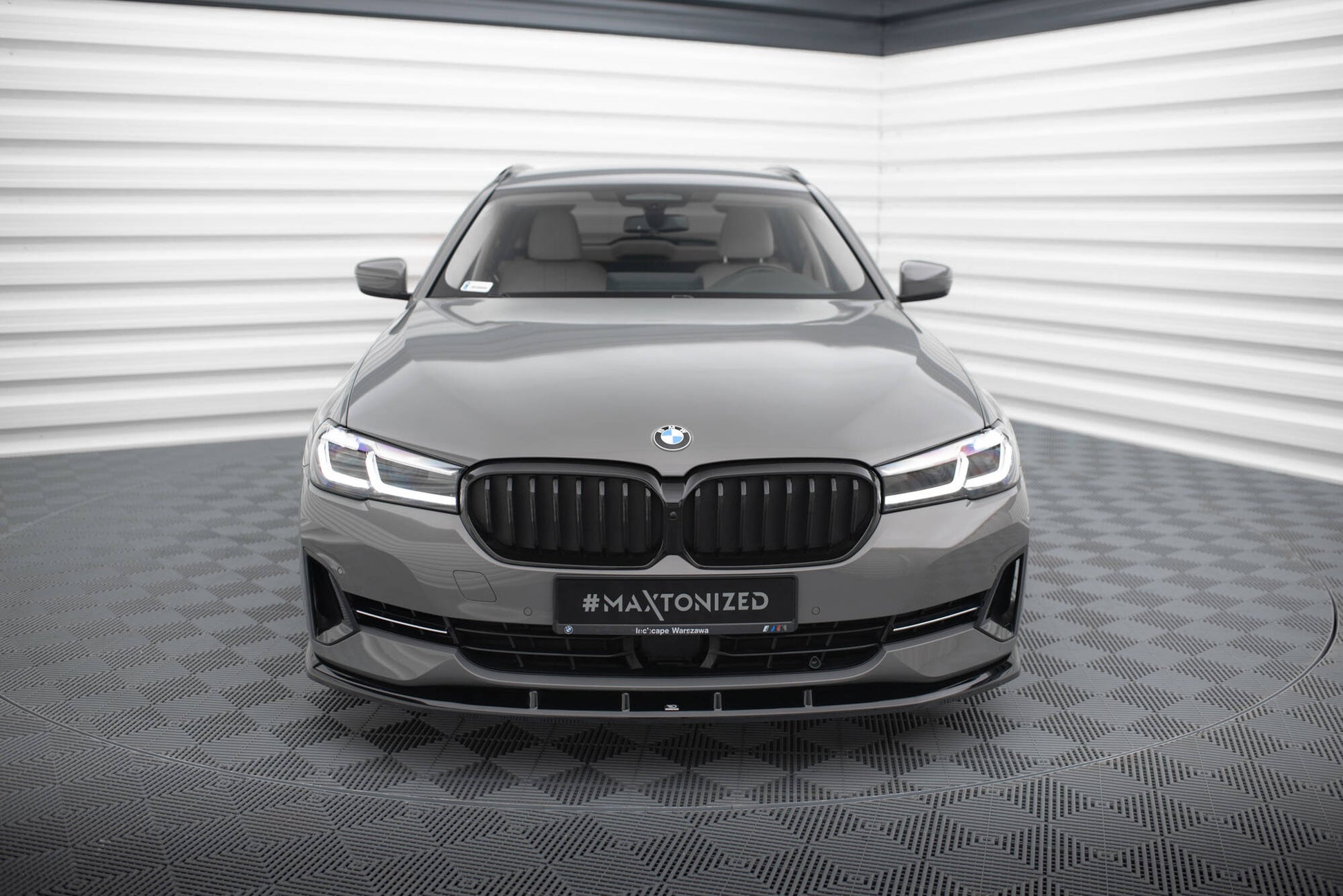 Front Ansatz V.1 für BMW 5er G30 / G31 Facelift schwarz Hochglanz