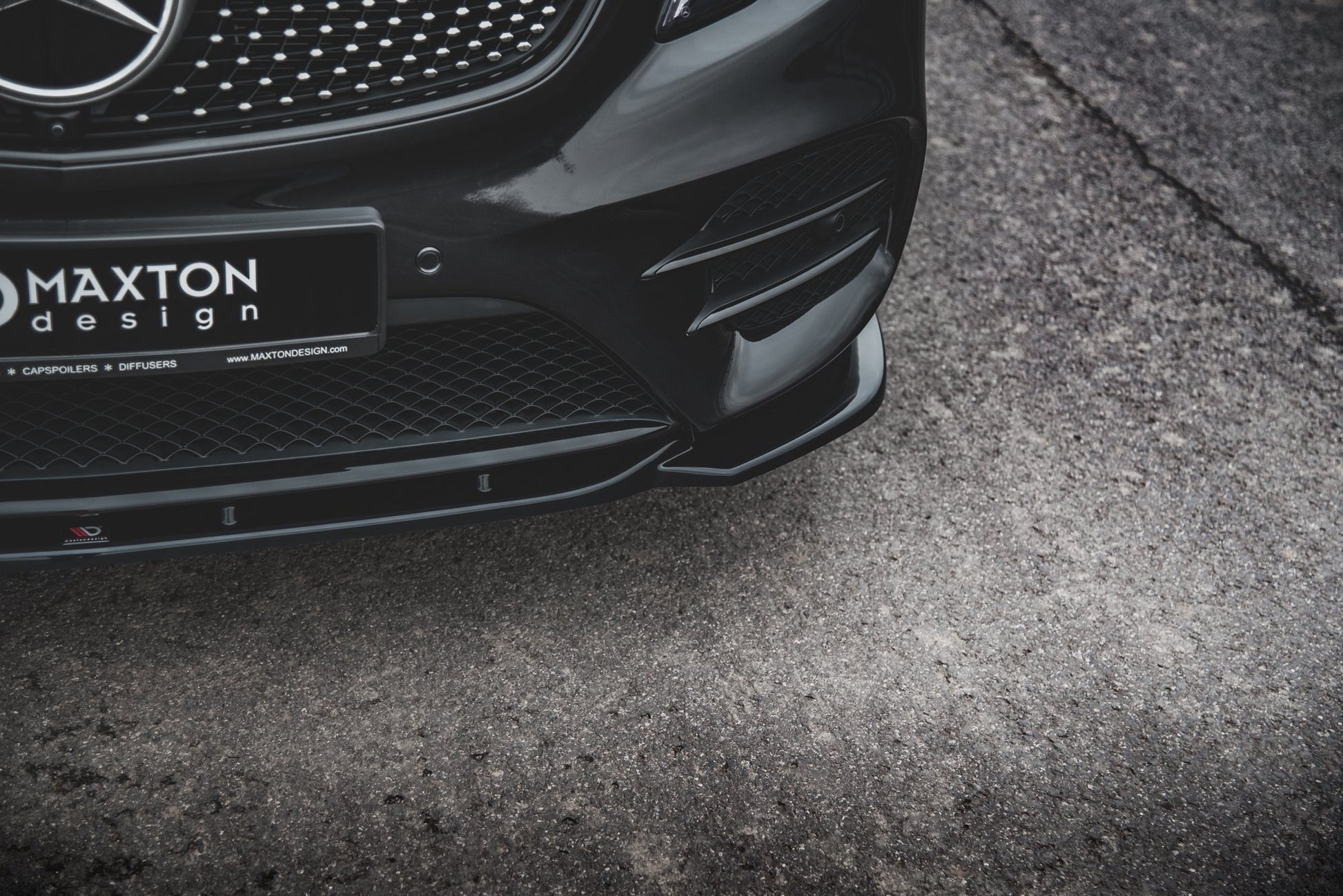 Front Ansatz V.1 für Mercedes-Benz V-Klasse AMG-Line W447 Facelift schwarz Hochglanz