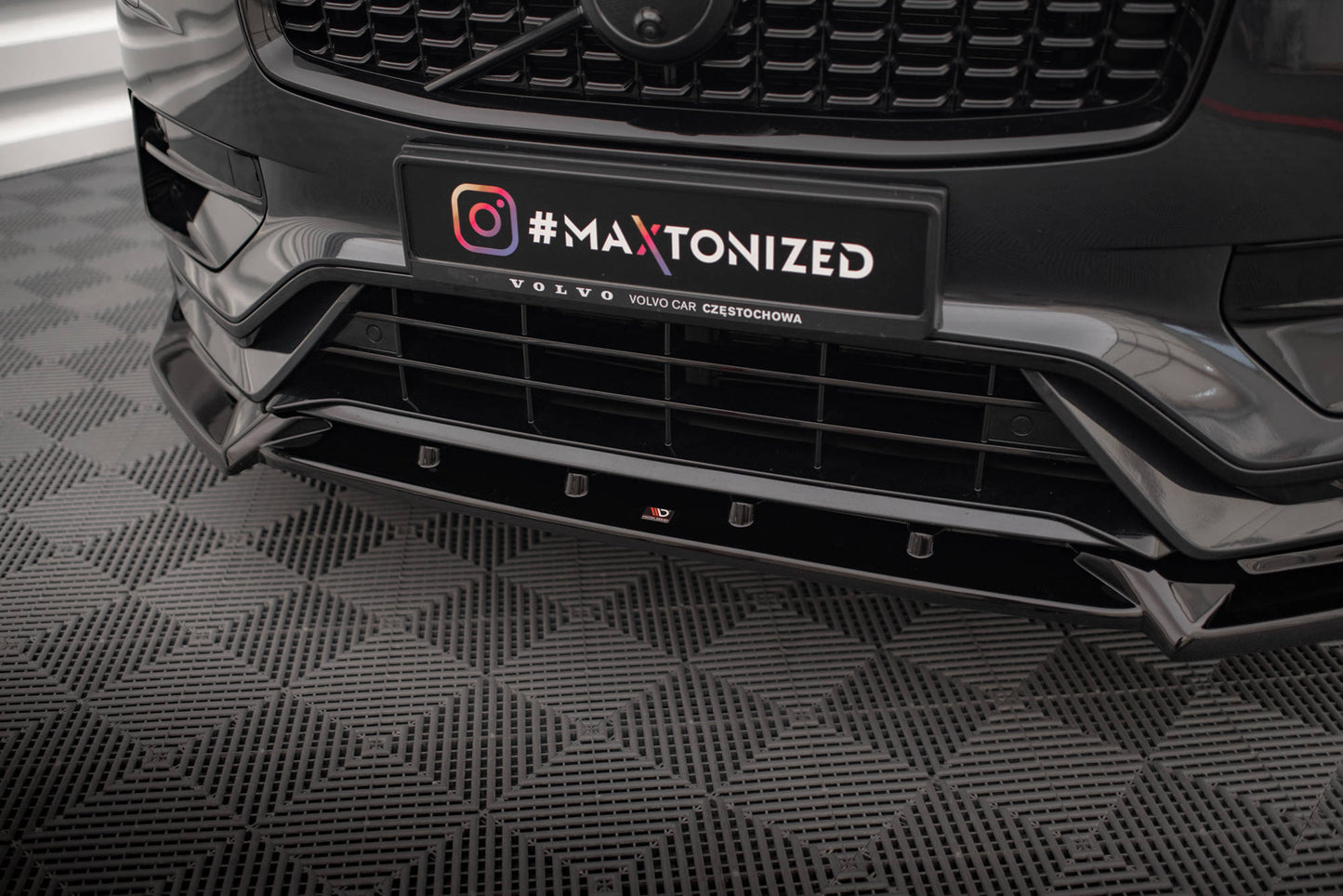 Front Ansatz V.2 für Volvo XC90 R-Design Mk2 Facelift schwarz Hochglanz