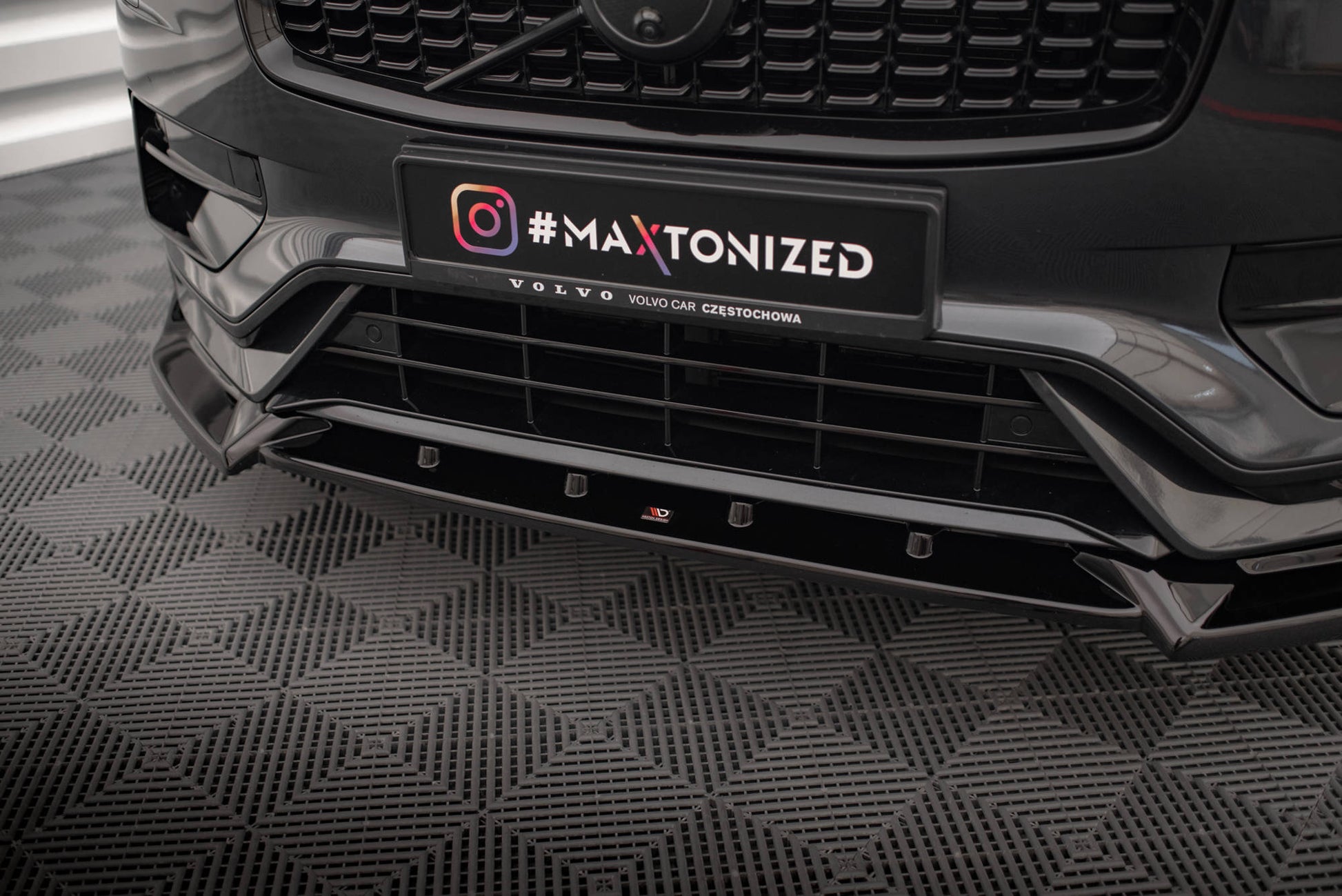 Front Ansatz V.2 für Volvo XC90 R-Design Mk2 Facelift schwarz Hochglanz