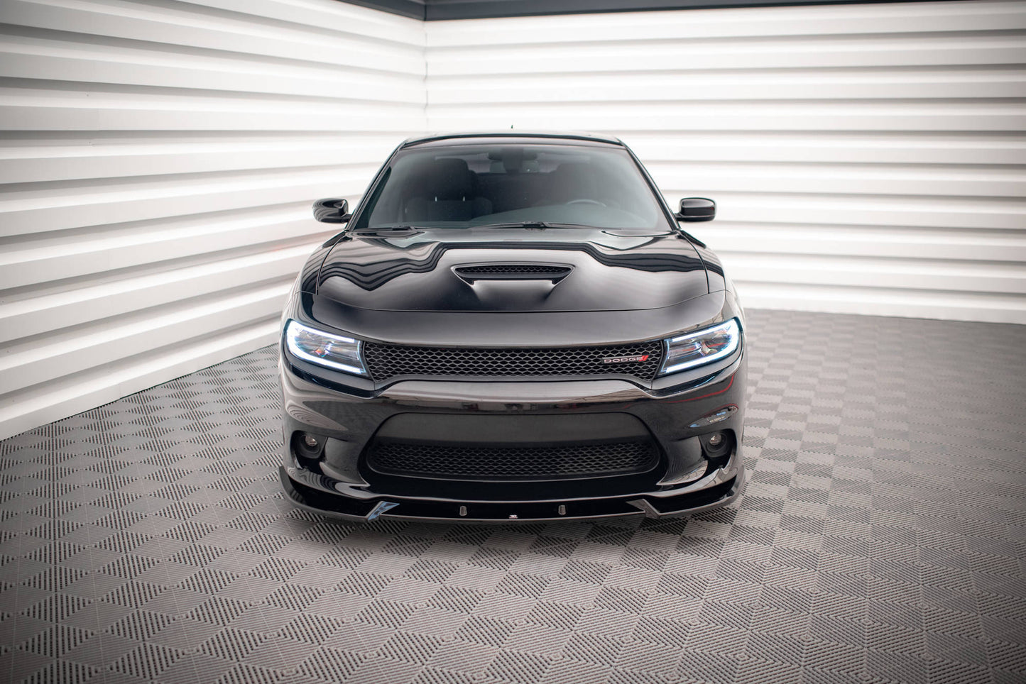 Front Ansatz V.2 für Dodge Charger SRT Mk7 Facelift schwarz Hochglanz