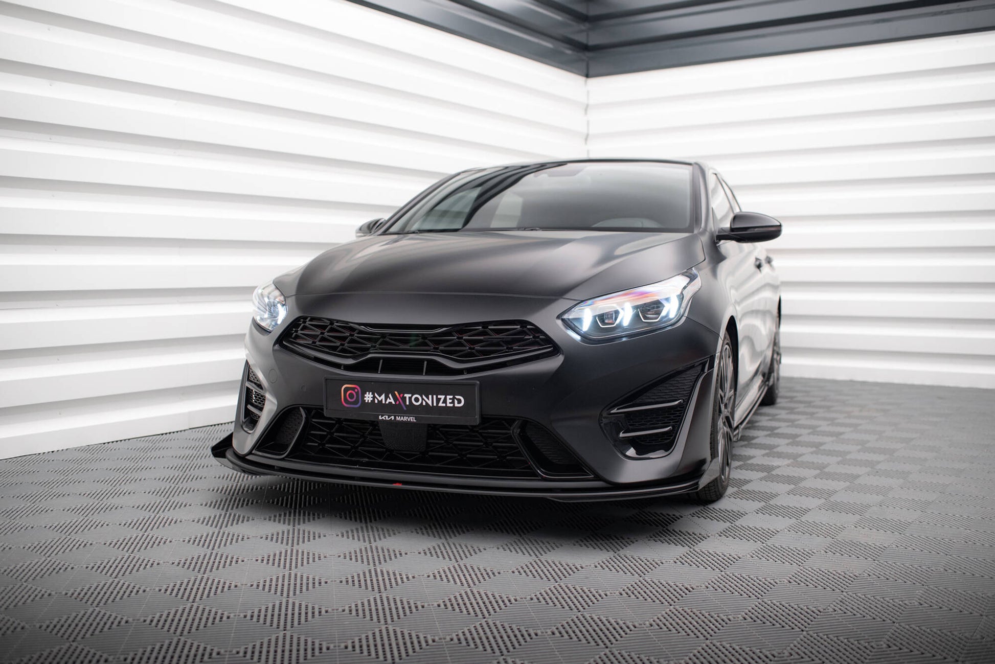 Street Pro Front Ansatz + Flaps für Kia Proceed GT Mk3 Facelift / Ceed GT / GT - Line Mk1 Facelift  schwarz Hochglanz