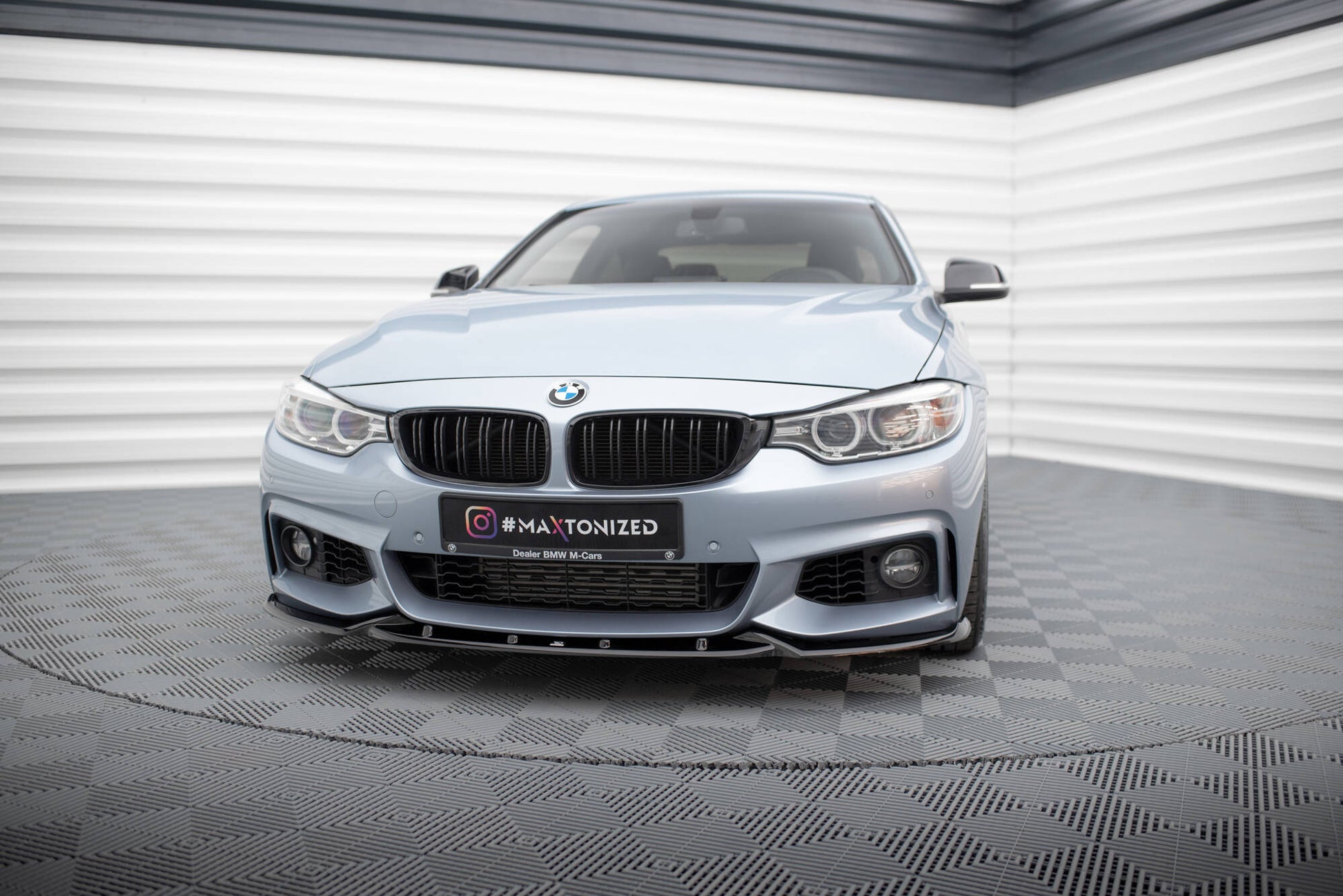 Front Ansatz V.3 für BMW 4er Coupe / Gran Coupe / Cabrio M-Paket F32 / F36 / F33 schwarz Hochglanz