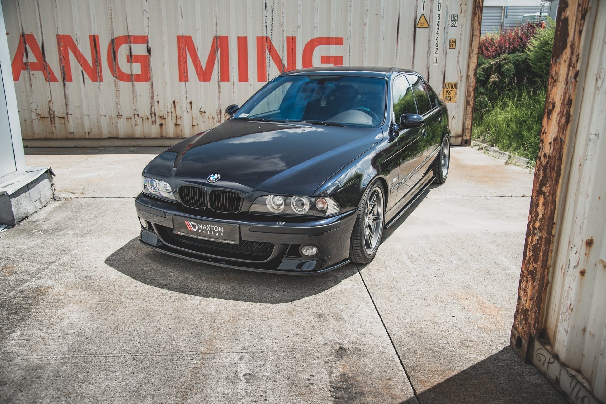 Front Ansatz für Seite + Front Ansatz für BMW M5  / 5 M-Paket E39 schwarz Hochglanz