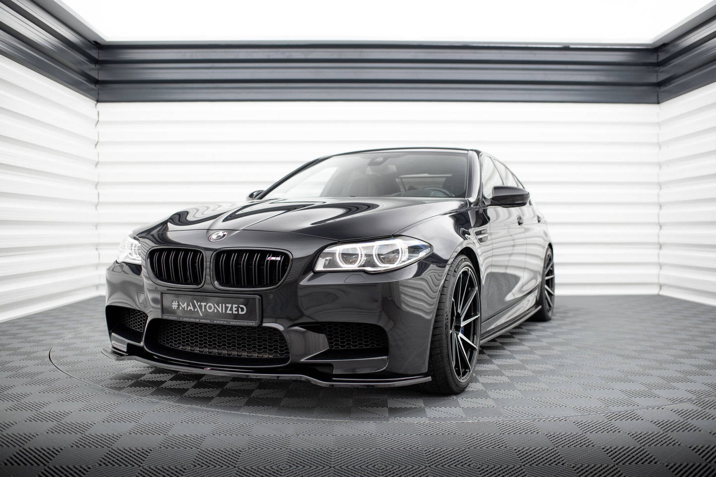 Front Ansatz für BMW M5 F10/ F11 schwarz Hochglanz