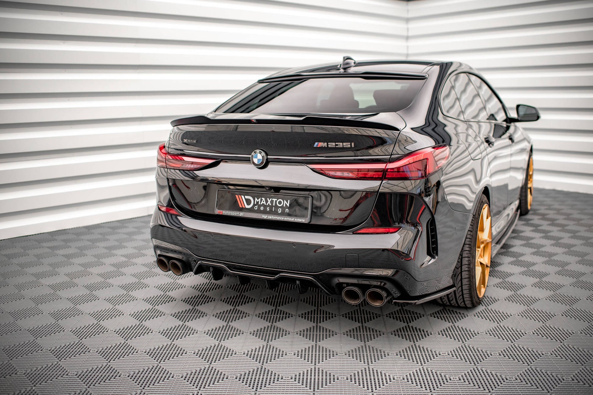 Heck Ansatz Flaps Diffusor für BMW M235i Gran Coupe F44 schwarz Hochglanz