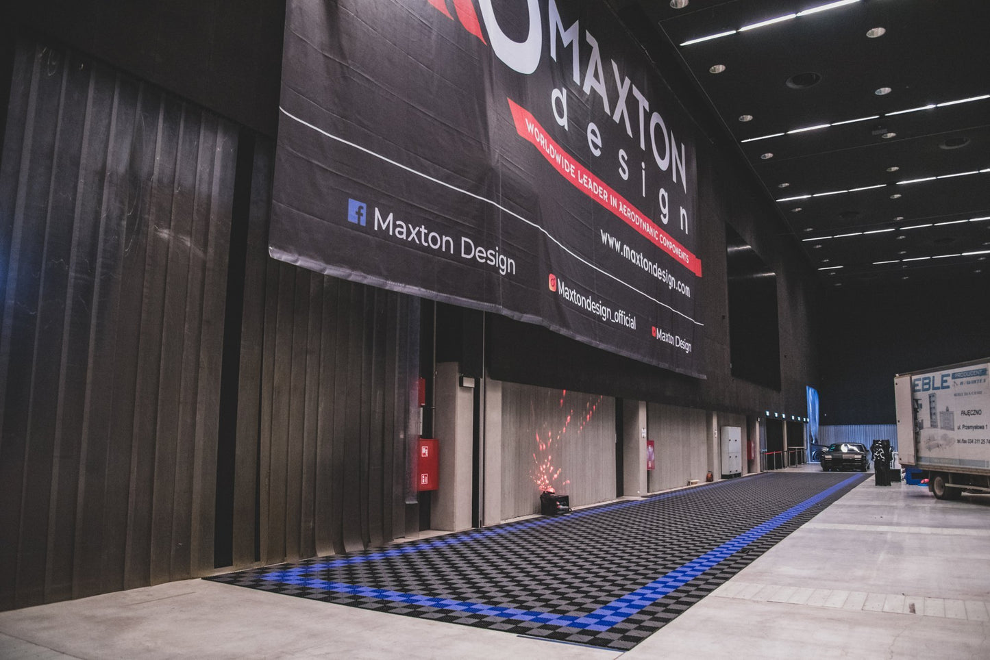 Modularer &quot;MAXTON Floor&quot;
