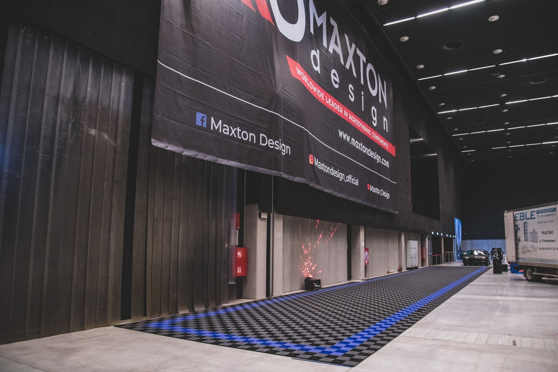 Modularer &quot;MAXTON Floor&quot;
