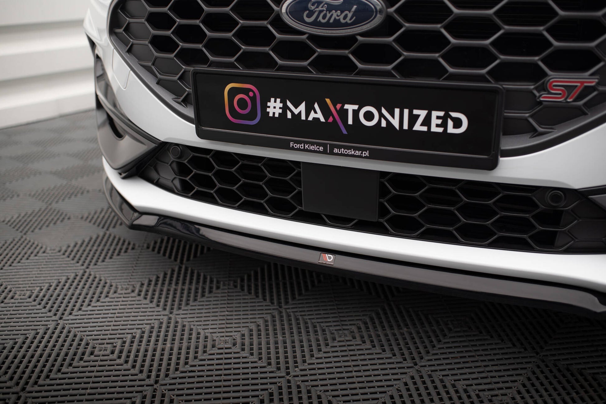 Front Ansatz V.3 für Ford Focus ST / ST-Line Mk4 Facelift schwarz Hochglanz