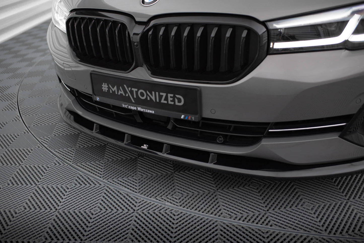 Front Ansatz V.1 für BMW 5er G30 / G31 Facelift schwarz Hochglanz