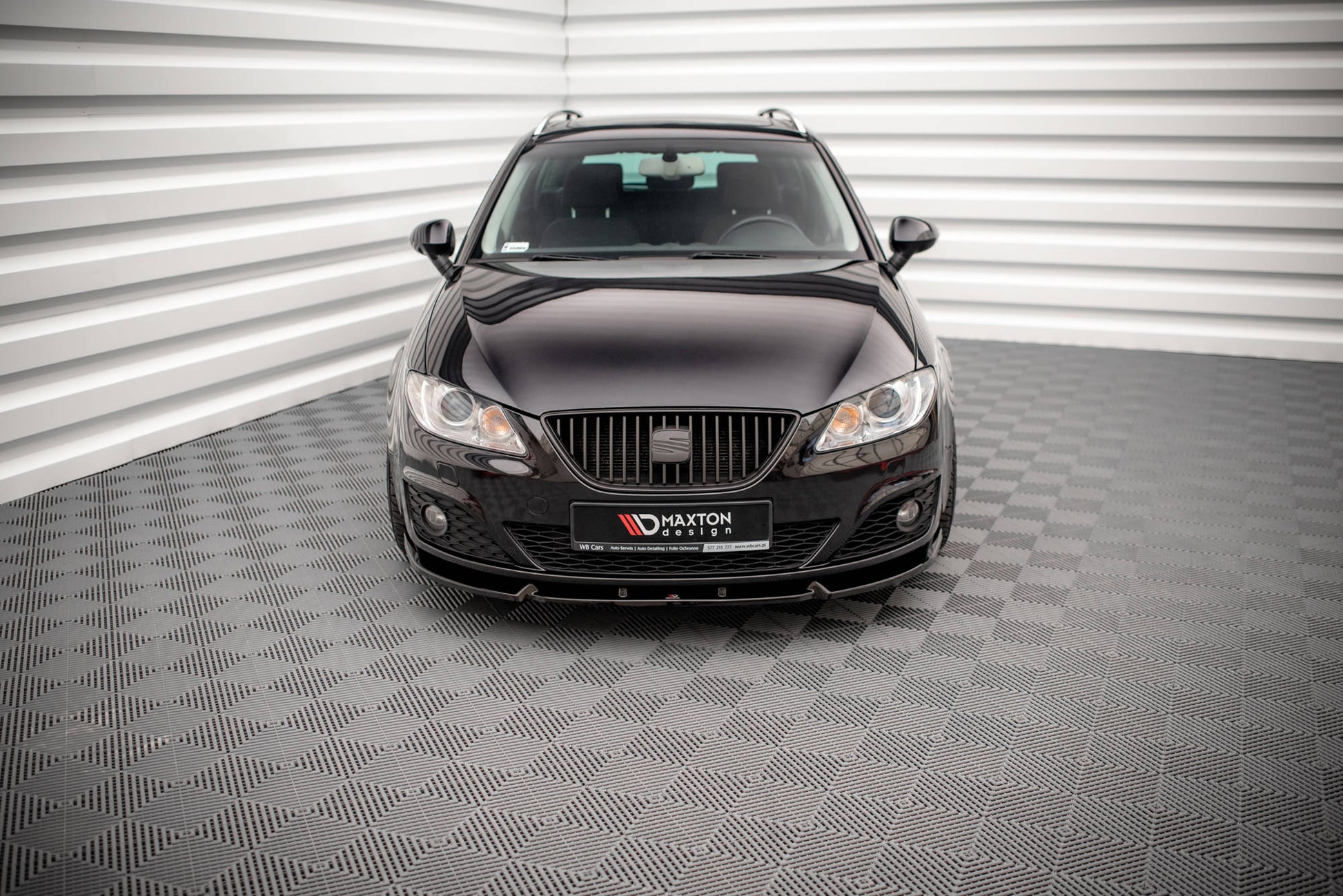 Front Ansatz V.1 für Seat Exeo schwarz matt