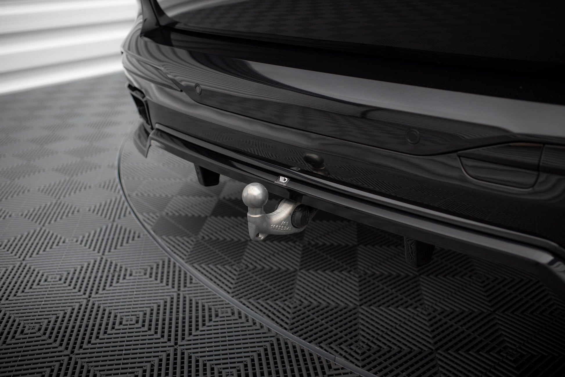 Mittlerer Cup Diffusor DTM Look Heck Ansatz für BMW X7 M-Paket G07 Facelift schwarz Hochglanz
