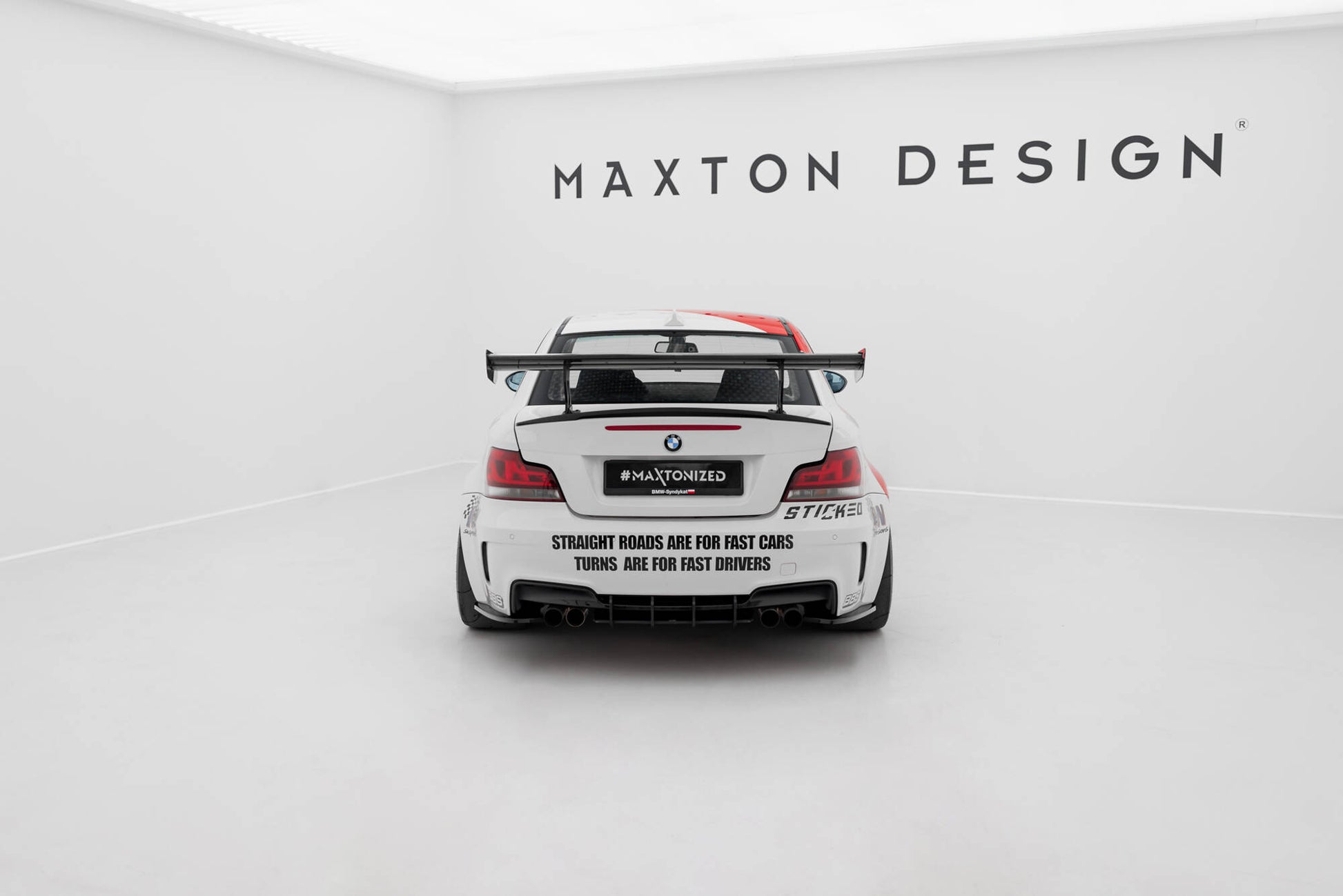 Carbon Spoiler With Internal Brackets Uprights V.1 BMW 1er M E82