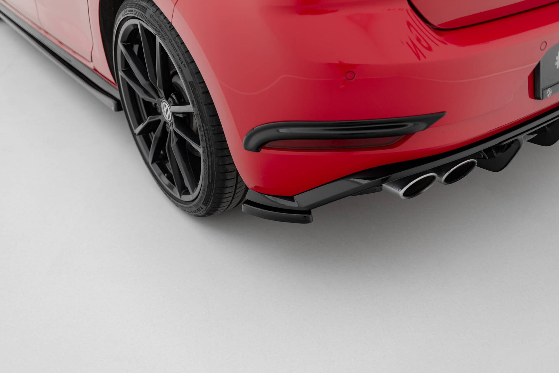Heck Ansatz Flaps Diffusor für VW Golf Hatchback R / R-Line Mk7 Facelift schwarz Hochglanz