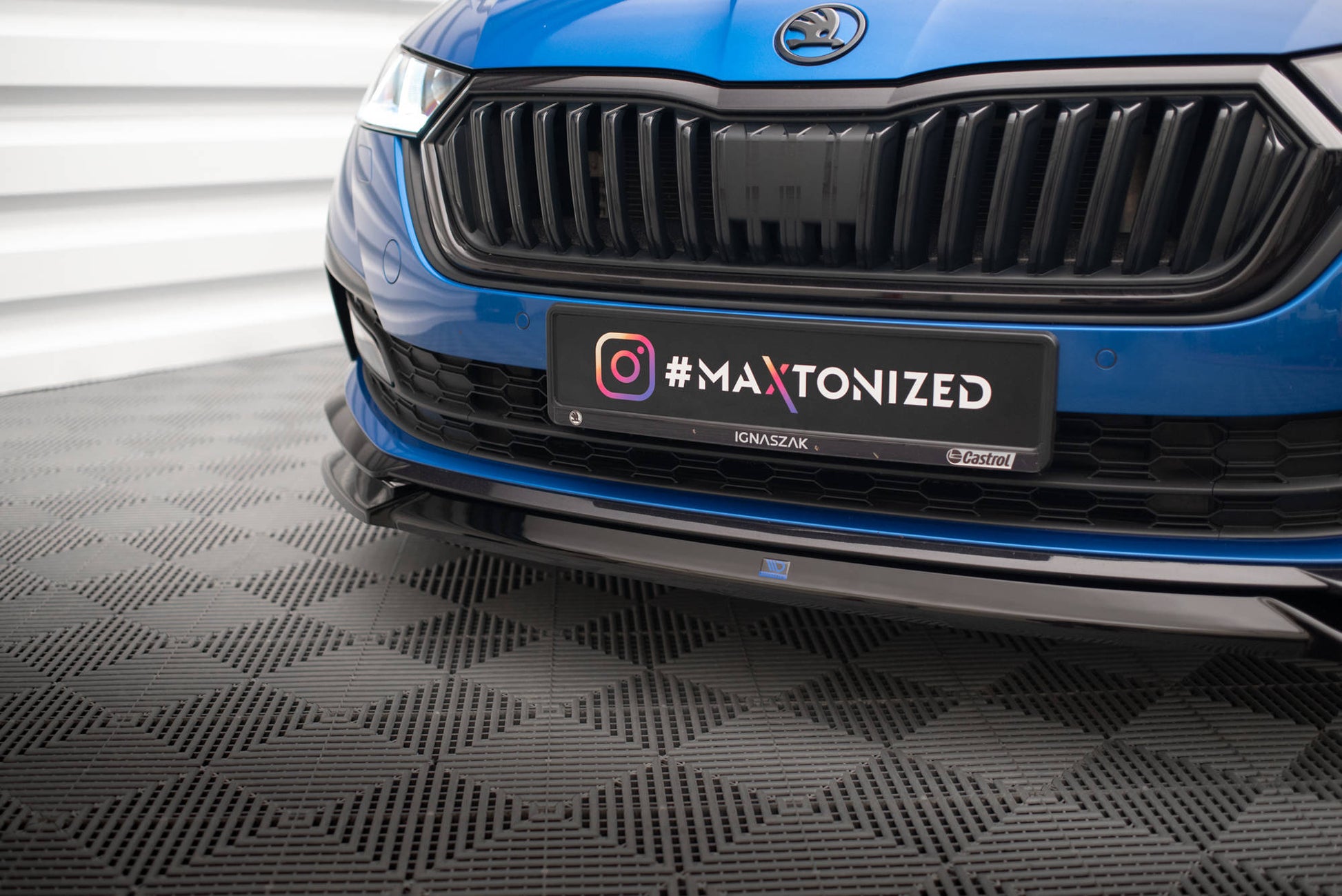 Front Ansatz V.2 für Skoda Octavia Sportline Mk4 schwarz Hochglanz