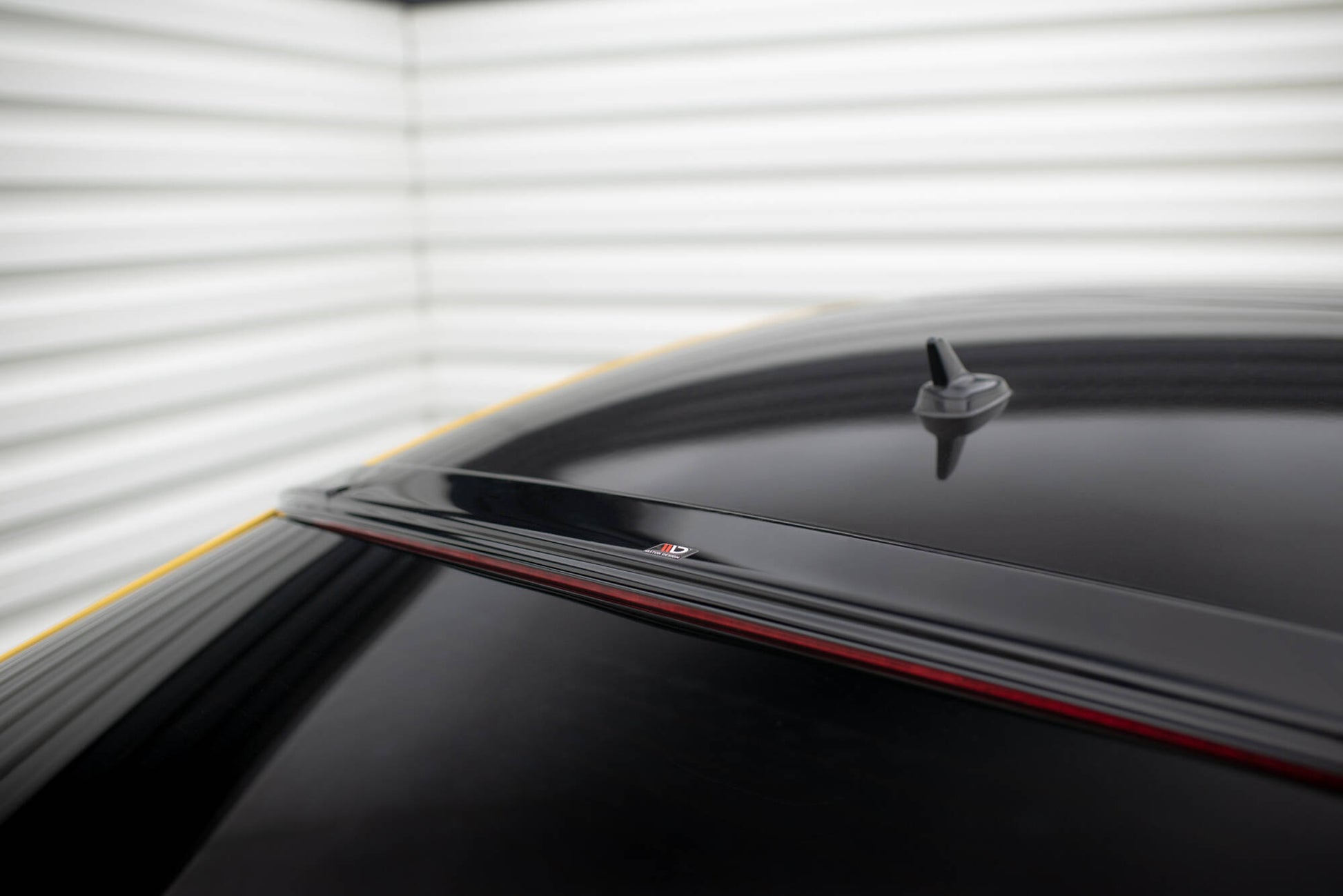 Heckscheiben Spoiler für VW Arteon R-Line schwarz Hochglanz