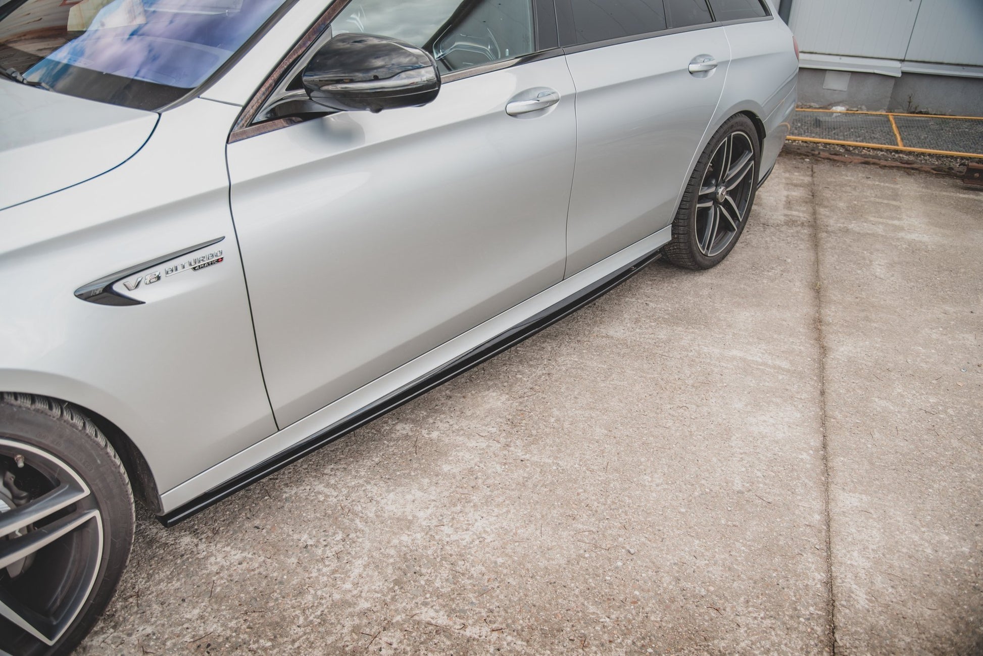 Seitenschweller Ansatz für Mercedes-Benz E63 AMG Kombi/Limousine S213/W213 schwarz Hochglanz
