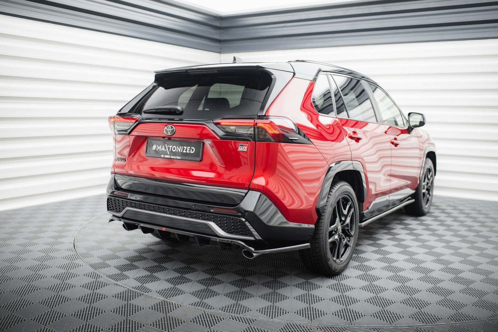 Mittlerer Cup Diffusor DTM Look Heck Ansatz für Toyota RAV4 GR Sport Mk5 schwarz Hochglanz