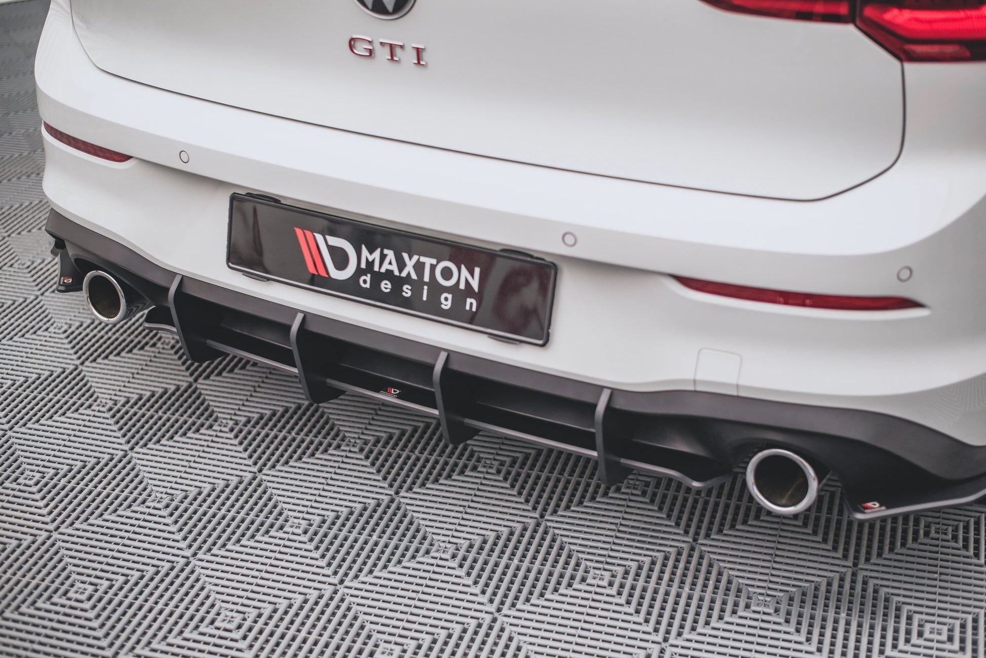 Street Pro Heckschürze V.1 für Volkswagen Golf GTI Mk8