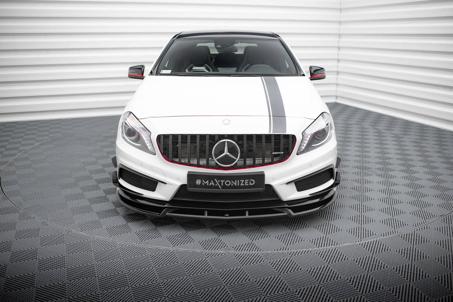 Front Ansatz V.3 für Mercedes-Benz A45 AMG W176 schwarz Hochglanz