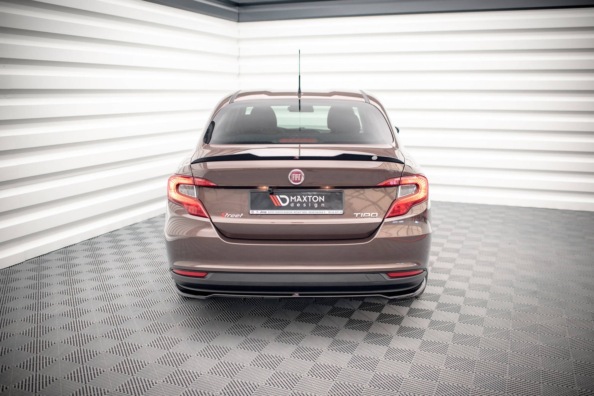 Mittlerer Cup Diffusor DTM Look Heck Ansatz für Fiat Tipo S Limousine Mk1 schwarz Hochglanz