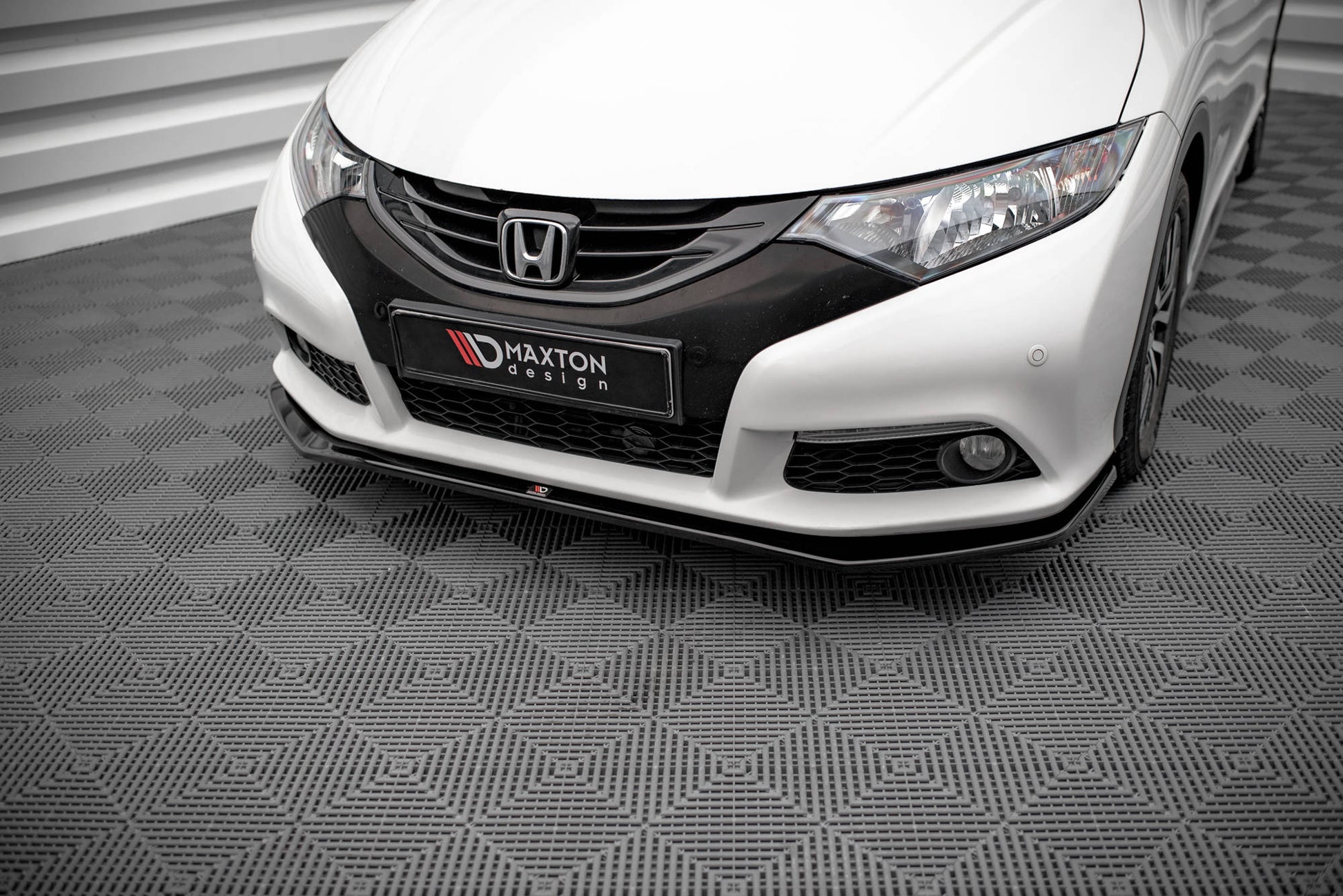 Front Ansatz V.1 für Honda Civic Mk9 schwarz Hochglanz